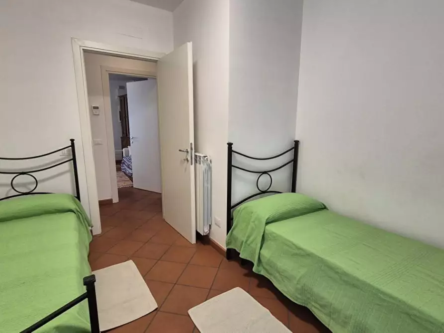 Immagine 60 di Appartamento in affitto  a Viareggio