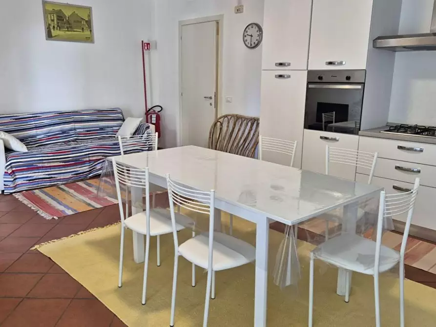 Immagine 31 di Appartamento in affitto  a Viareggio