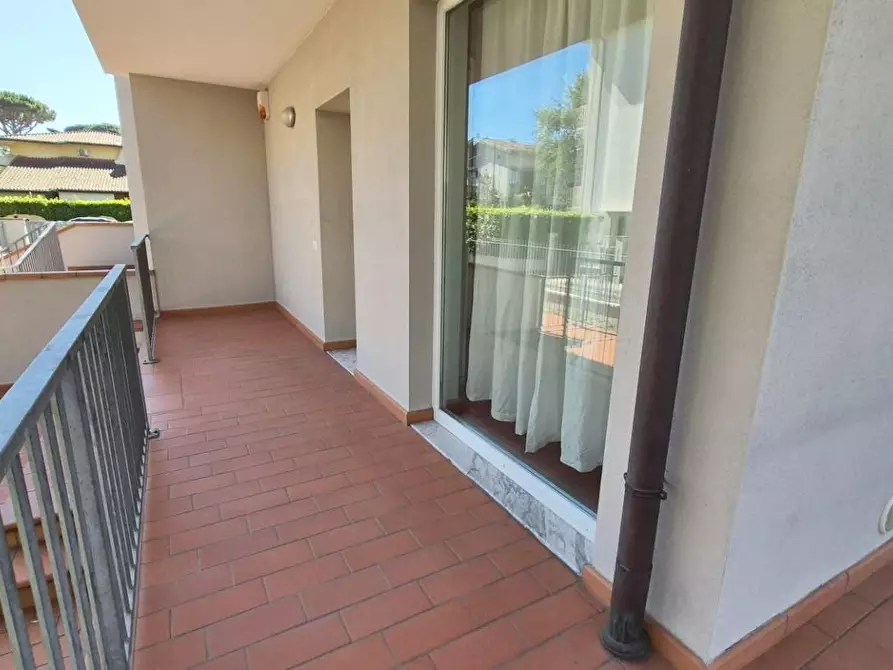 Immagine 18 di Appartamento in affitto  a Viareggio