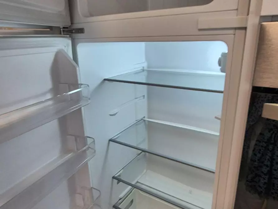 Immagine 35 di Appartamento in affitto  a Viareggio