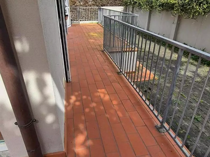 Immagine 10 di Appartamento in affitto  a Viareggio