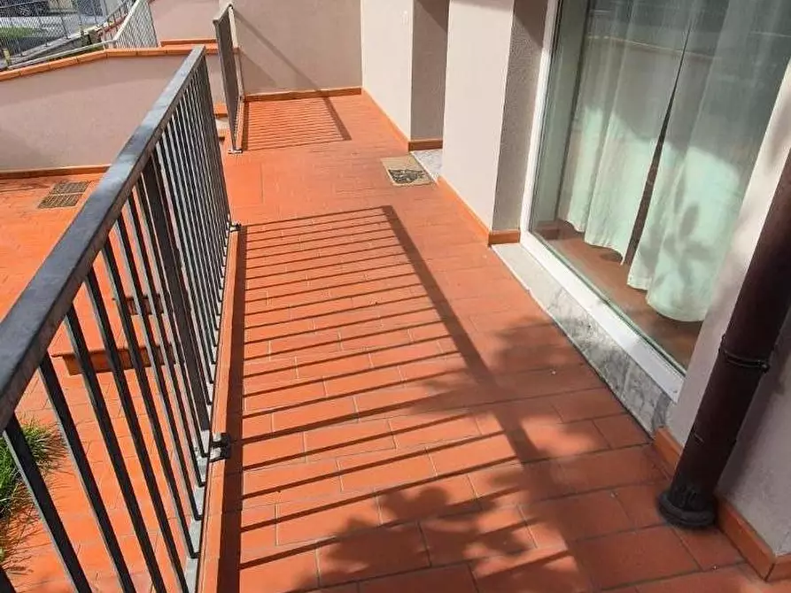 Immagine 19 di Appartamento in affitto  a Viareggio