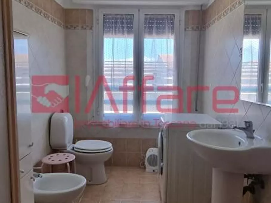 Immagine 39 di Appartamento in affitto  a Pontedera