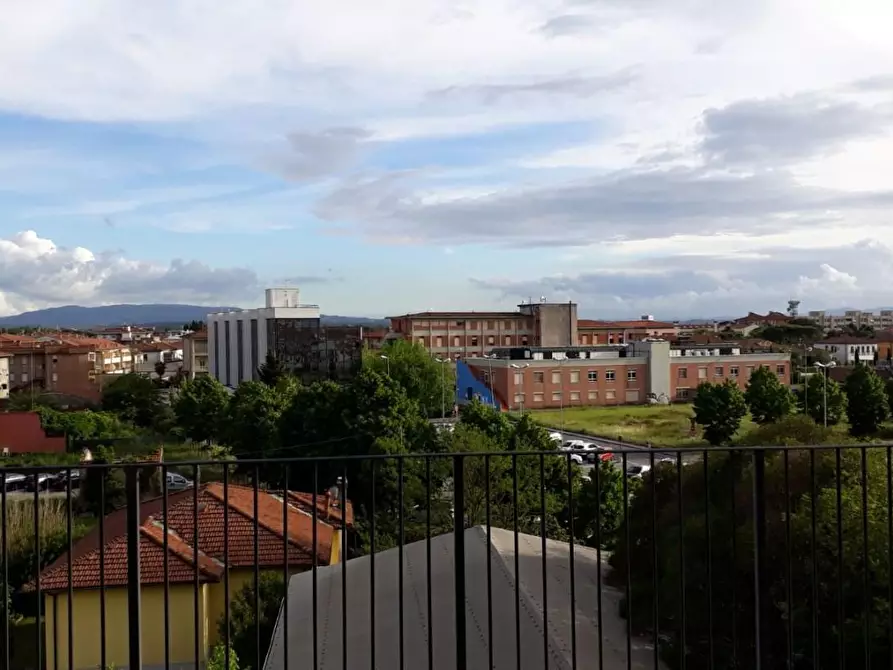 Immagine 13 di Appartamento in vendita  a Pontedera