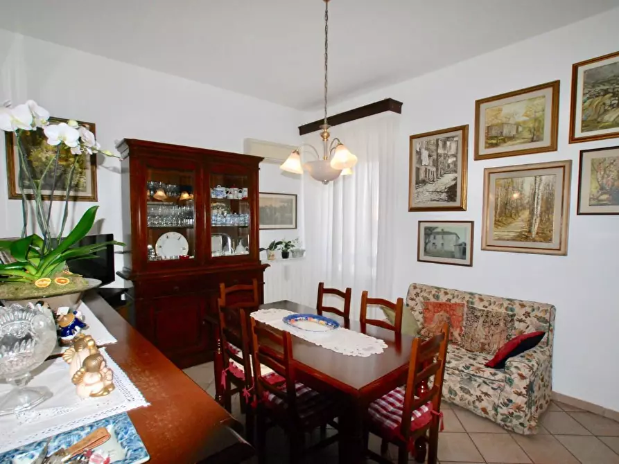 Immagine 1 di Appartamento in vendita  a Pontedera