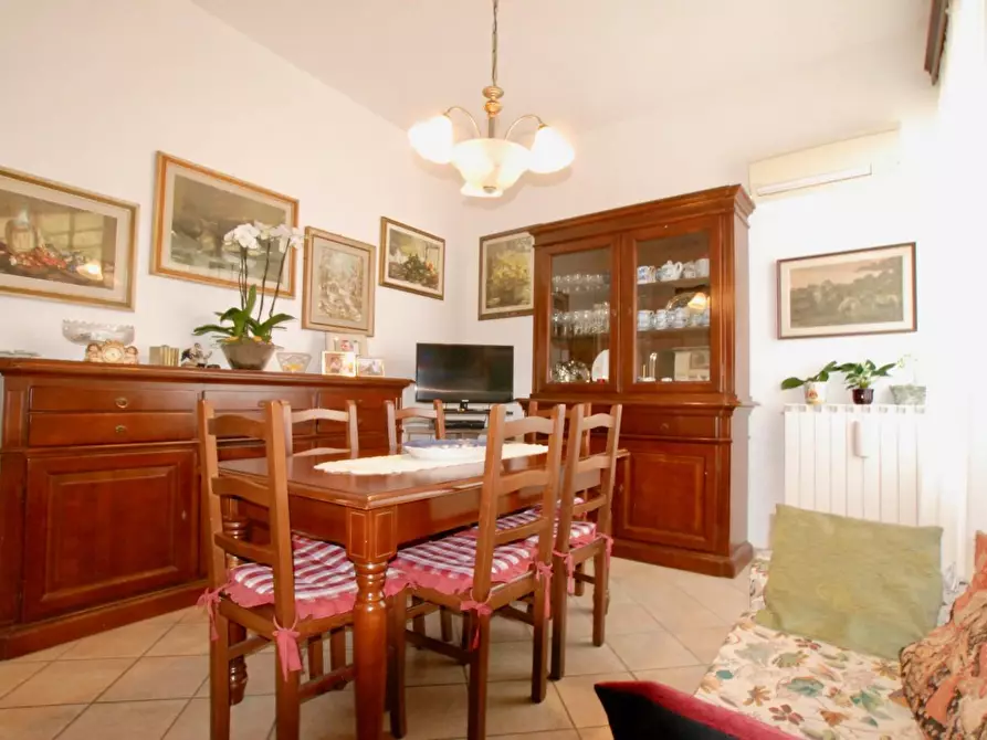 Immagine 2 di Appartamento in vendita  a Pontedera