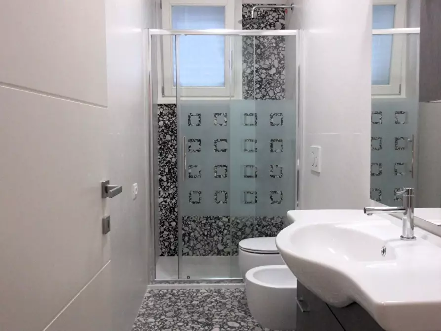 Immagine 10 di Appartamento in vendita  a Empoli