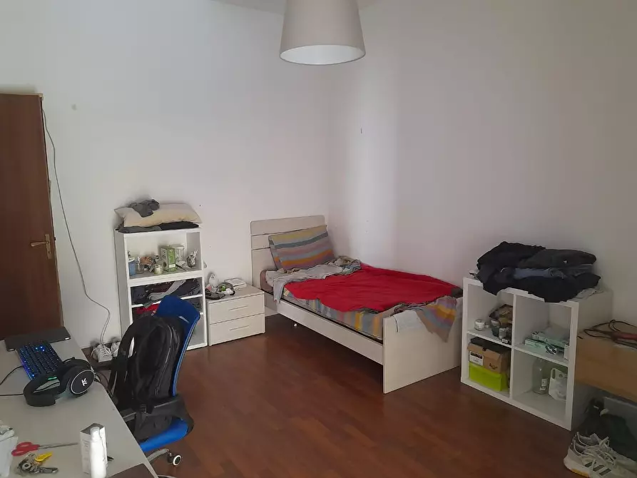 Immagine 8 di Appartamento in affitto  a Pisa