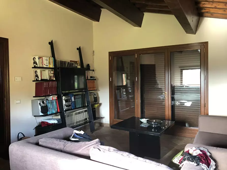 Immagine 10 di Villa in vendita  a San Miniato