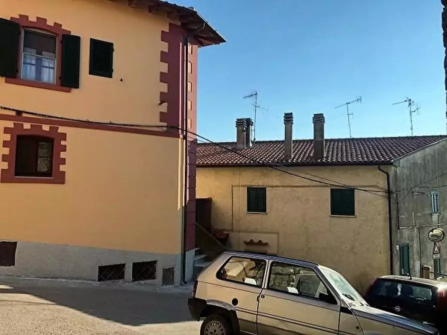 Immagine 31 di Appartamento in vendita  a Monteverdi Marittimo