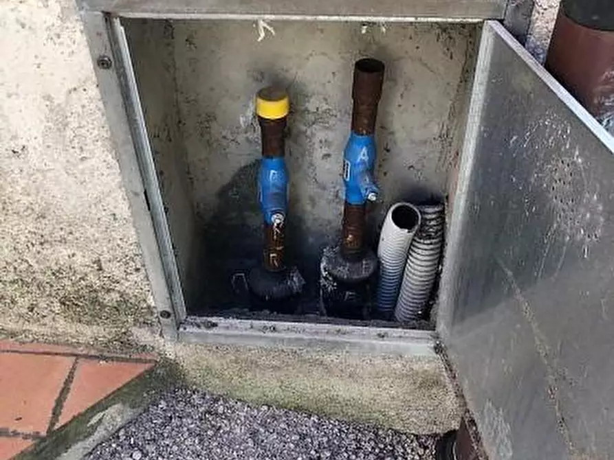 Immagine 36 di Appartamento in vendita  a Monteverdi Marittimo