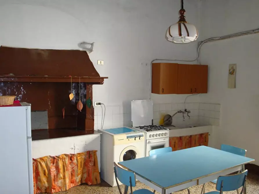 Immagine 8 di Appartamento in vendita  a Siena