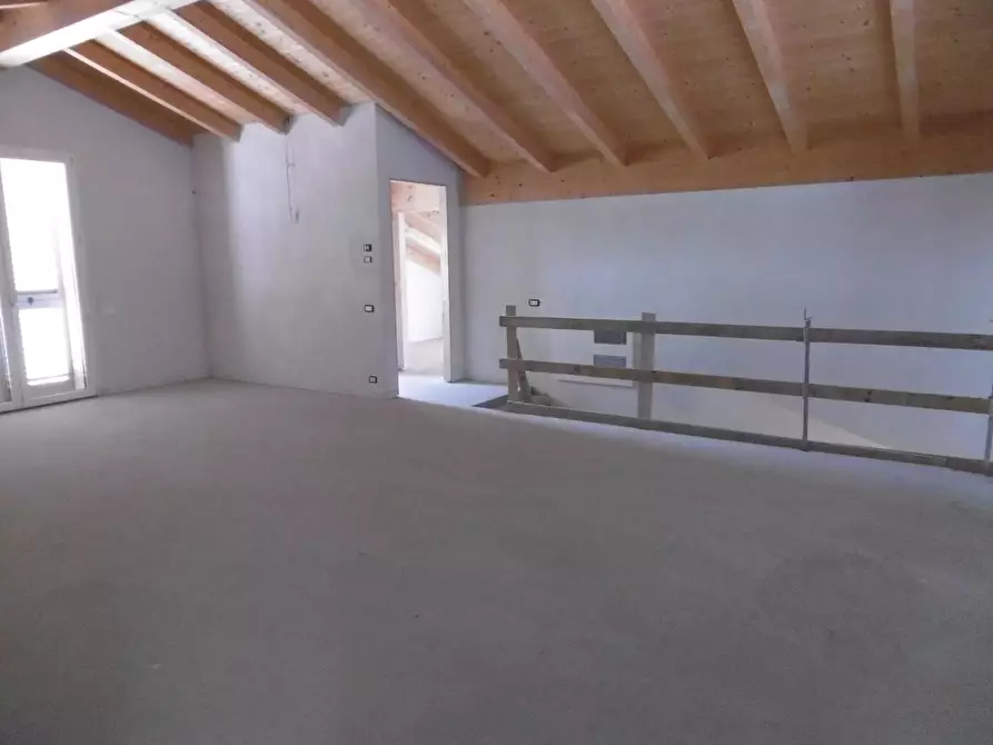 Immagine 5 di Mansarda in vendita  a Empoli