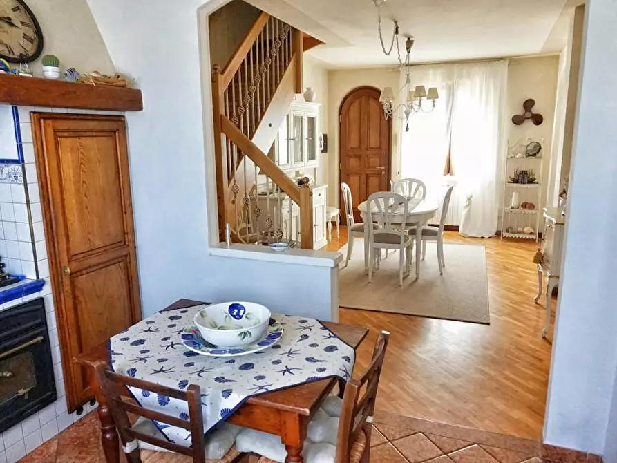 Immagine 20 di Appartamento in vendita  a Massa