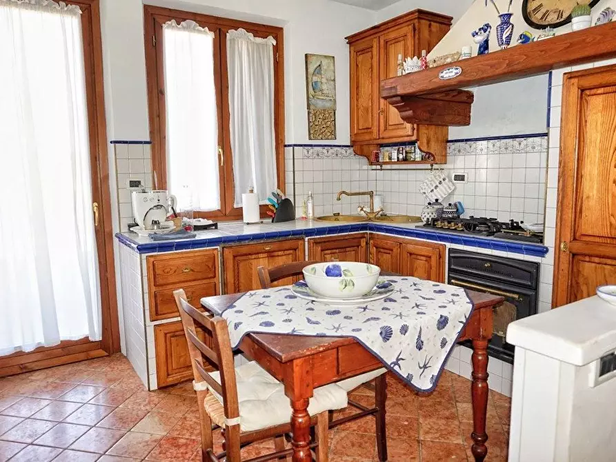 Immagine 15 di Appartamento in vendita  a Massa