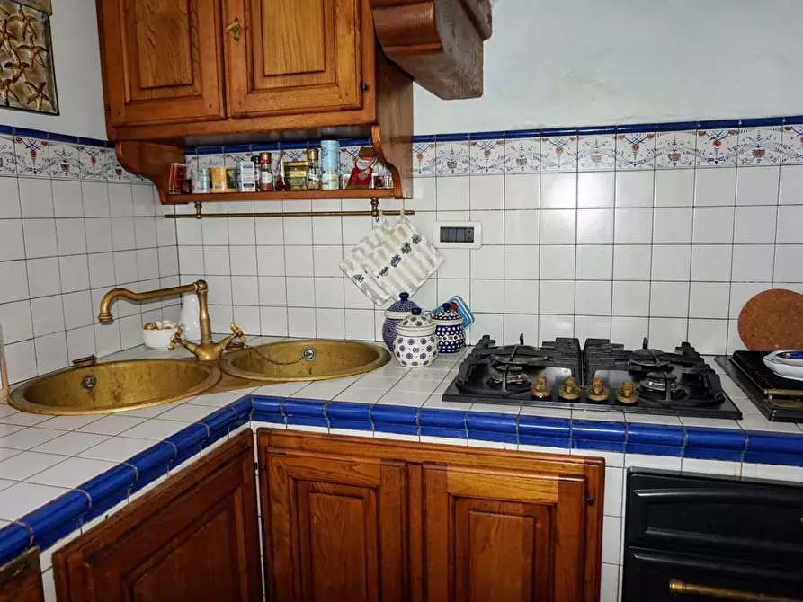 Immagine 17 di Appartamento in vendita  a Massa