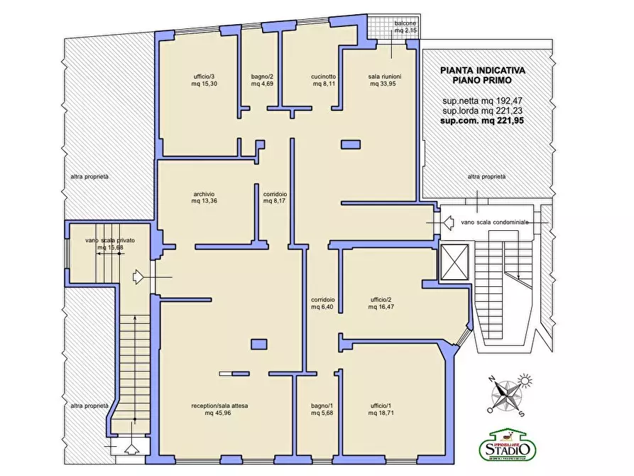 Immagine 32 di Ufficio in vendita  a Carrara