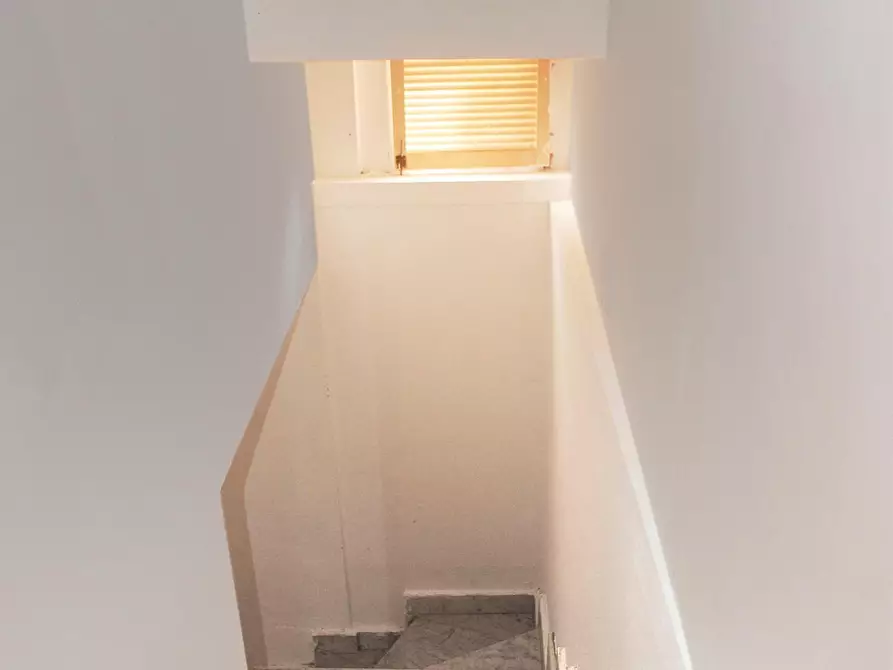 Immagine 17 di Casa indipendente in vendita  a Massa