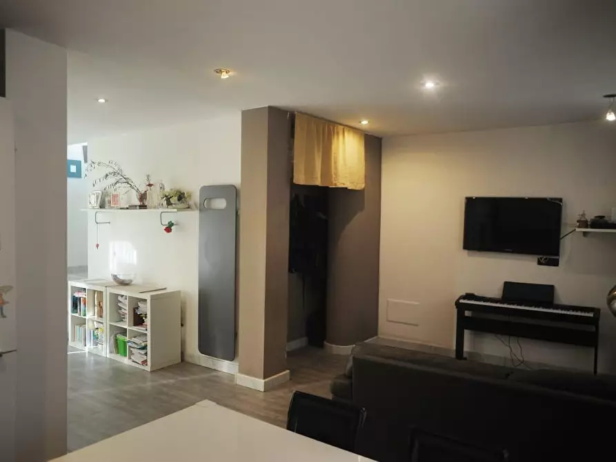 Immagine 4 di Casa indipendente in vendita  a Massa