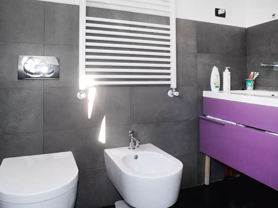 Immagine 13 di Casa indipendente in vendita  a Massa