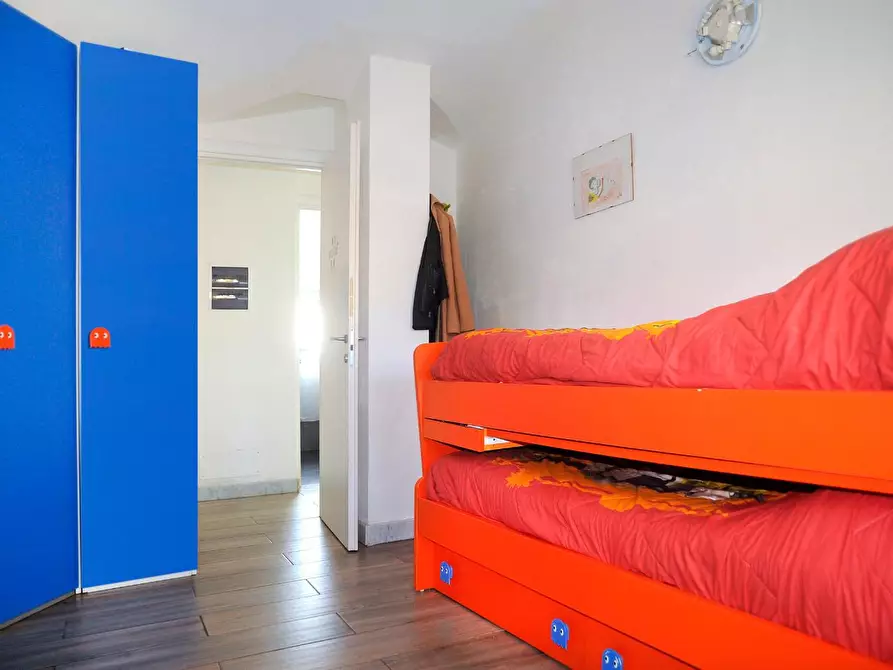 Immagine 9 di Casa indipendente in vendita  a Massa