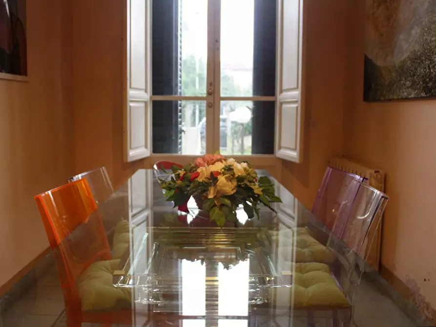 Immagine 4 di Villa in vendita  a Camaiore