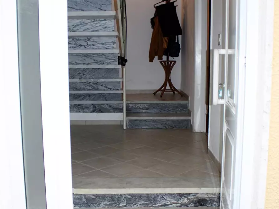 Immagine 2 di Casa bifamiliare in vendita  a Camaiore