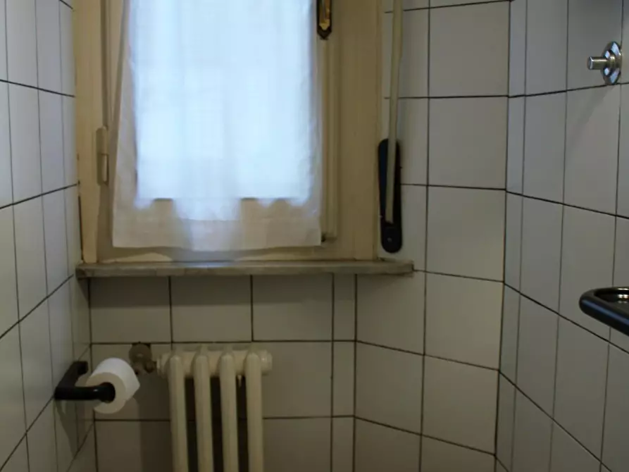 Immagine 8 di Casa bifamiliare in vendita  a Camaiore