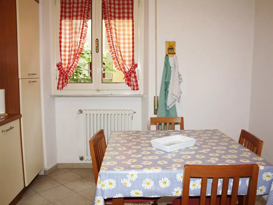 Immagine 11 di Casa bifamiliare in vendita  a Camaiore