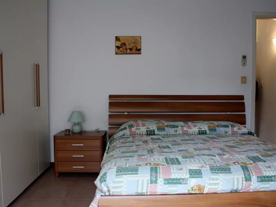 Immagine 18 di Casa bifamiliare in vendita  a Camaiore