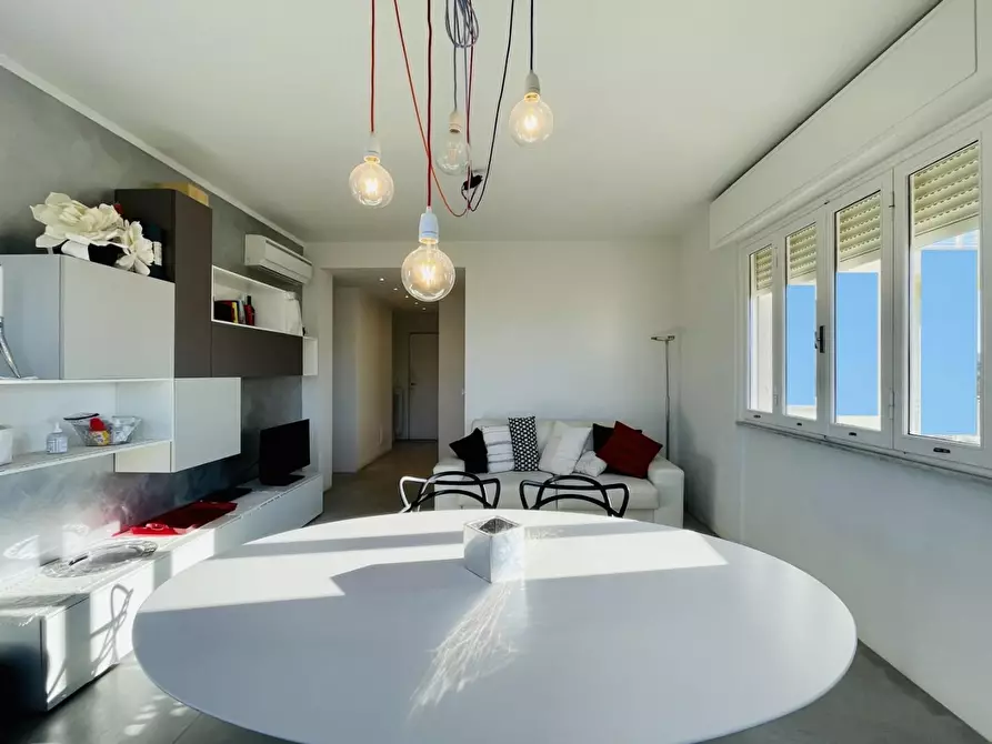 Immagine 7 di Appartamento in vendita  a Camaiore