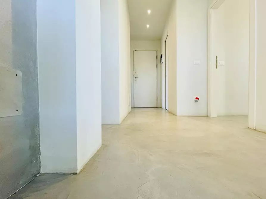 Immagine 10 di Appartamento in vendita  a Camaiore