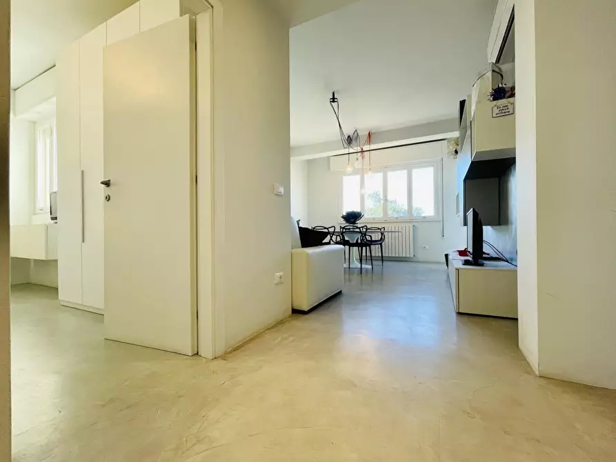 Immagine 4 di Appartamento in vendita  a Camaiore