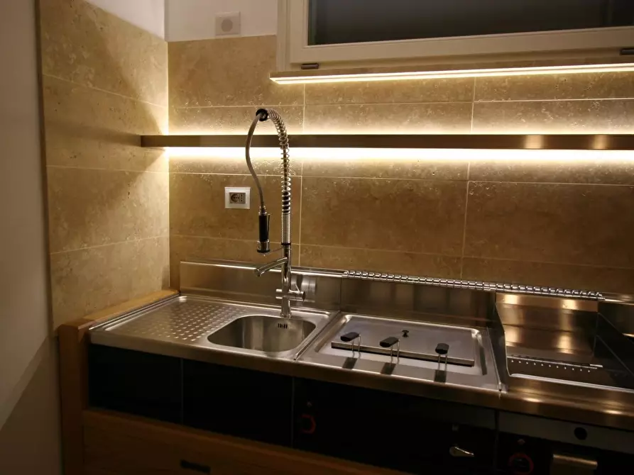 Immagine 16 di Villa in vendita  a Camaiore