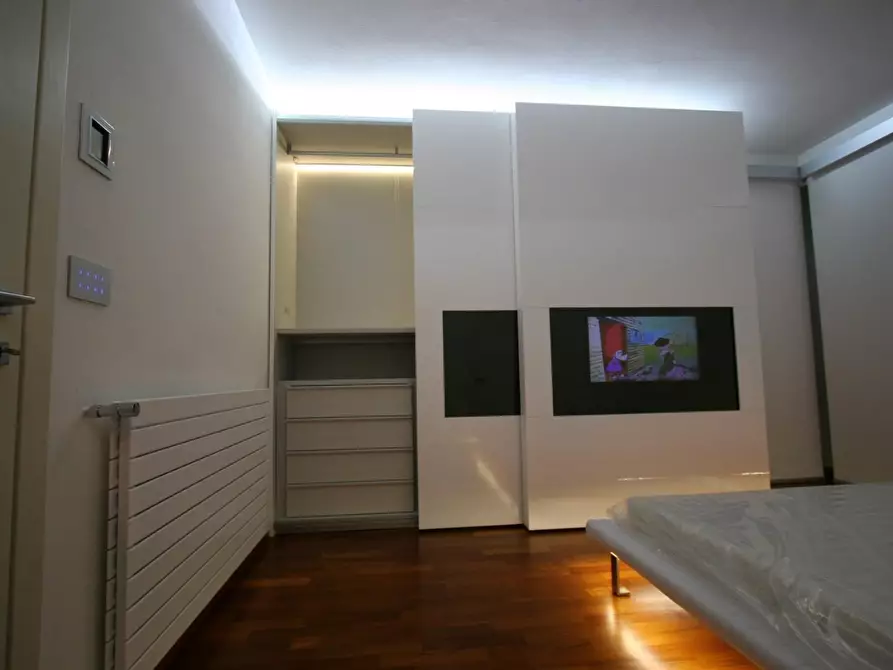 Immagine 26 di Villa in vendita  a Camaiore