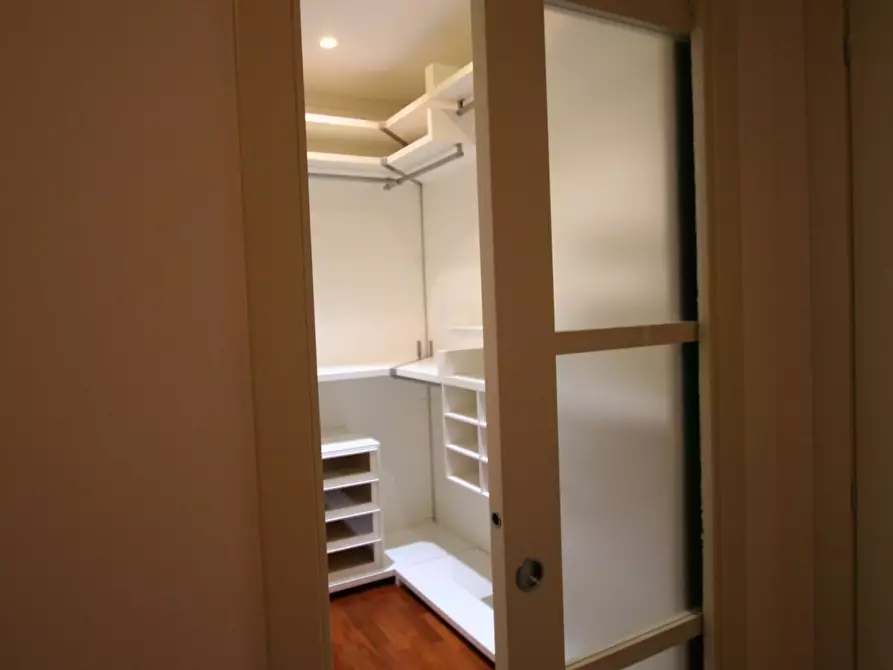 Immagine 27 di Villa in vendita  a Camaiore