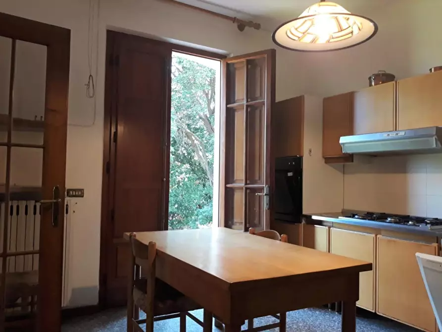 Immagine 6 di Villa in vendita  a Cascina