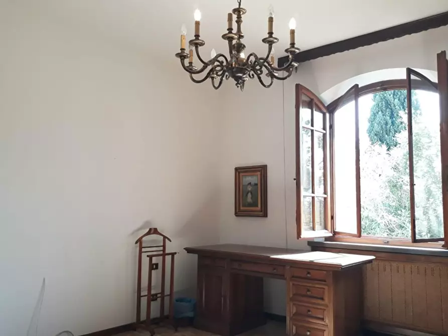 Immagine 16 di Villa in vendita  a Cascina