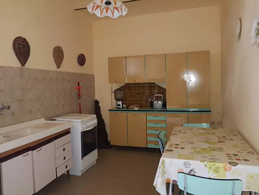 Immagine 10 di Porzione di casa in vendita  a Campiglia Marittima