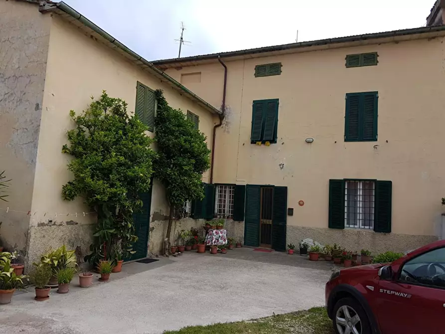 Immagine 14 di Porzione di casa in vendita  a Larciano