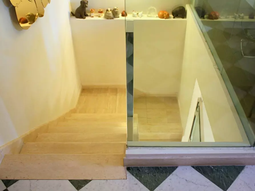 Immagine 15 di Appartamento in vendita  a Viareggio