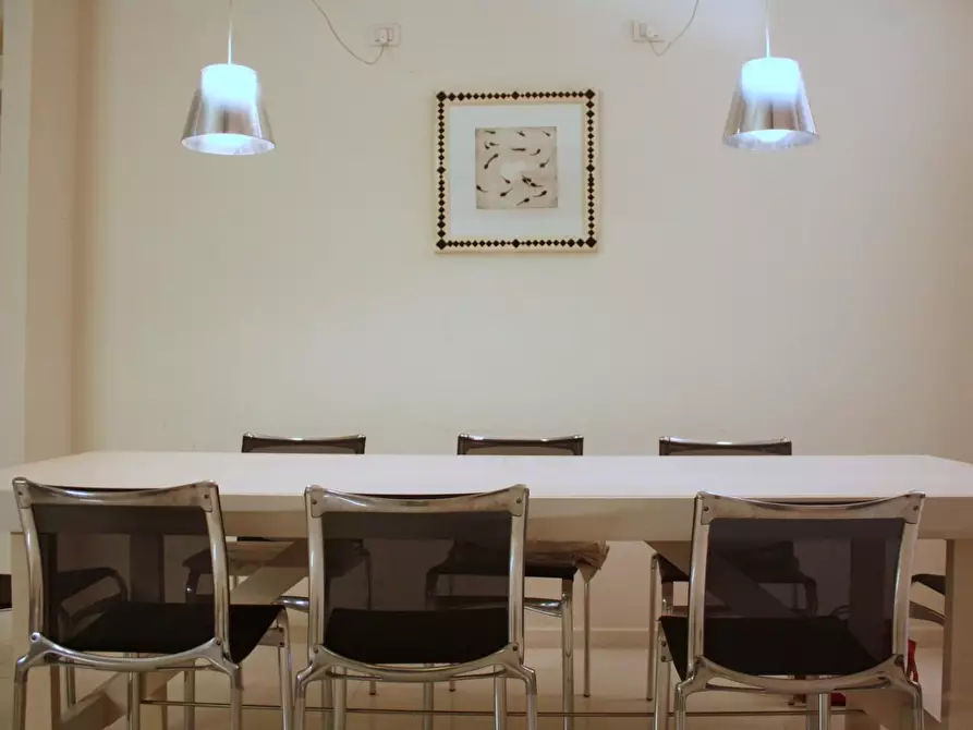 Immagine 18 di Appartamento in vendita  a Viareggio