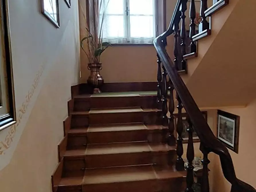 Immagine 11 di Casa bifamiliare in vendita  a Vinci