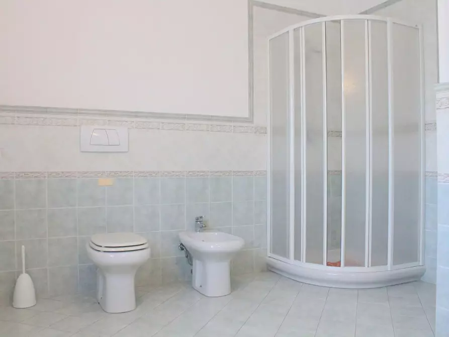 Immagine 17 di Villa in vendita  a Pietrasanta