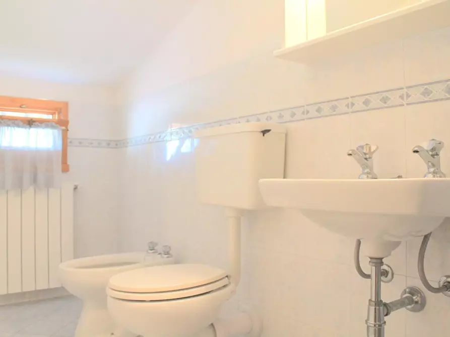 Immagine 30 di Villa in vendita  a Pietrasanta