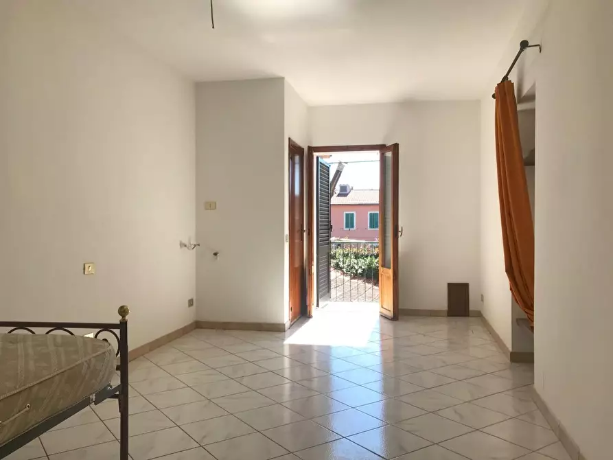 Immagine 5 di Appartamento in vendita  a Asciano