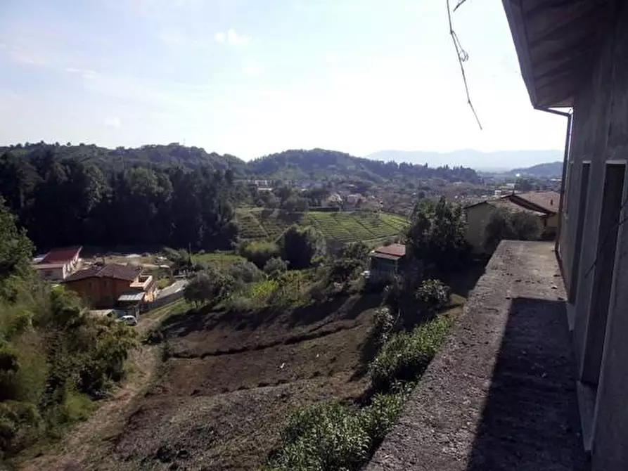 Immagine 4 di Palazzo in vendita  a Carrara