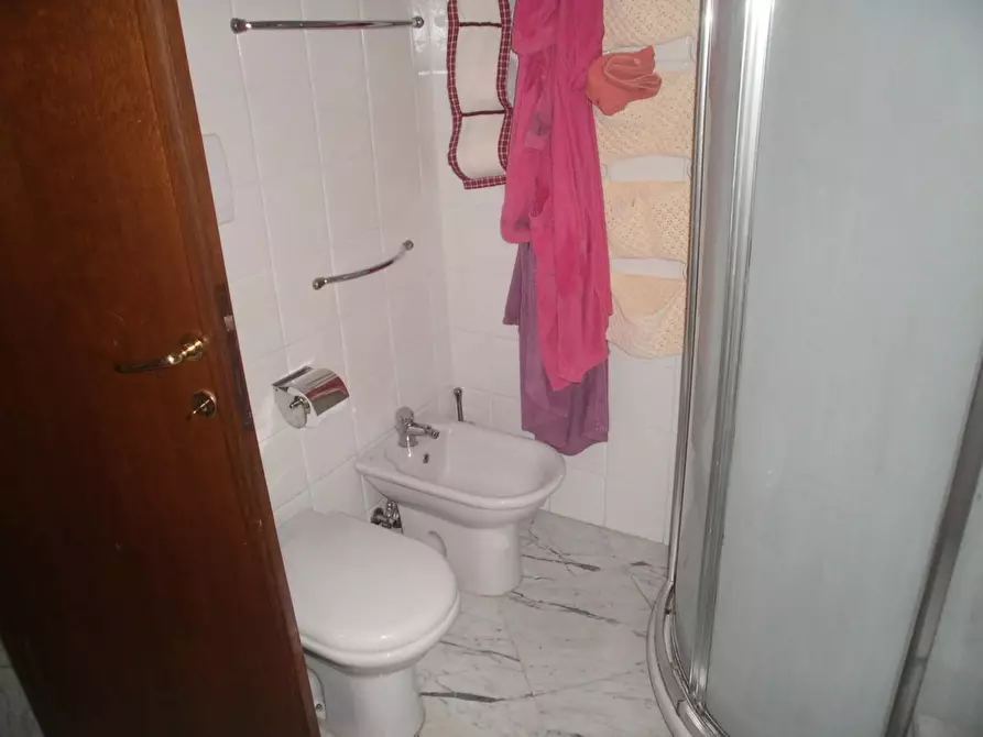 Immagine 12 di Casa indipendente in vendita  a Carrara