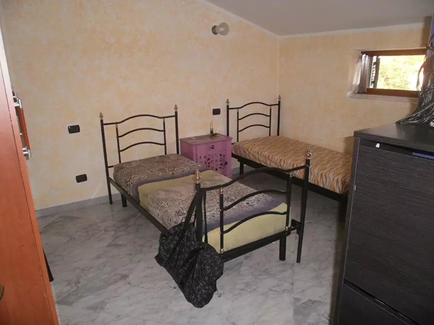 Immagine 9 di Casa indipendente in vendita  a Carrara