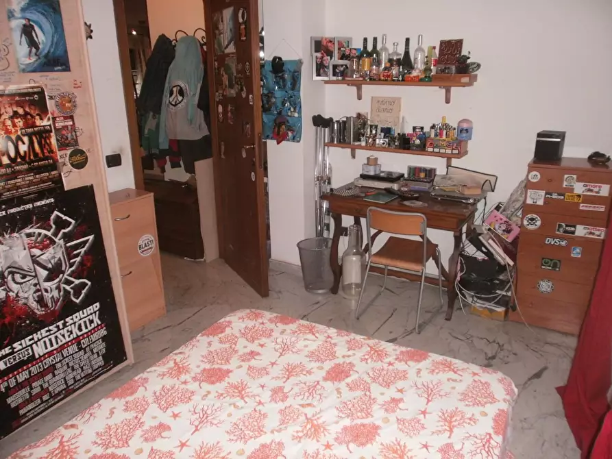 Immagine 43 di Casa indipendente in vendita  a Carrara